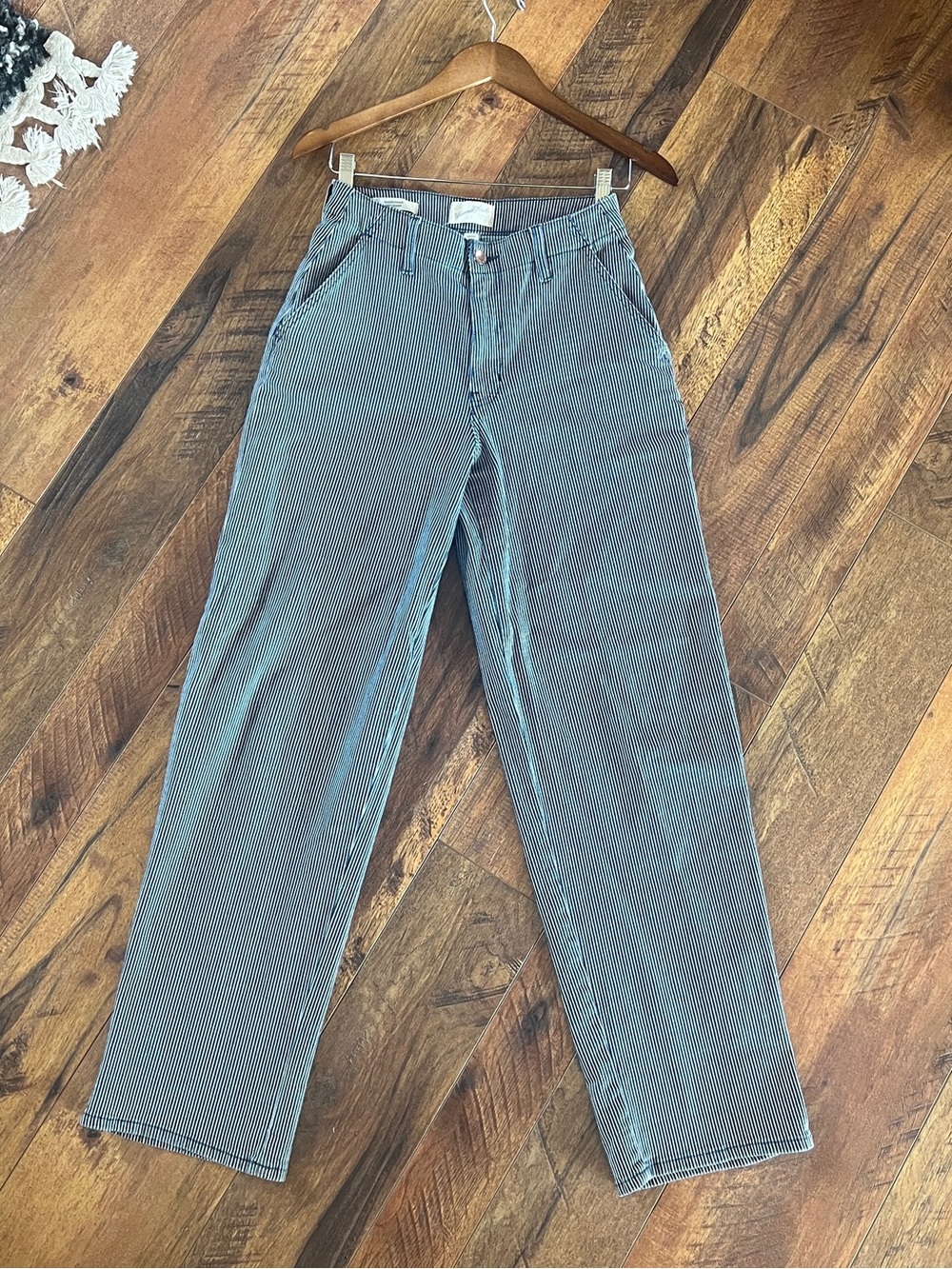 Universal Thread Navy and White Striped Relaxed Straight Pants